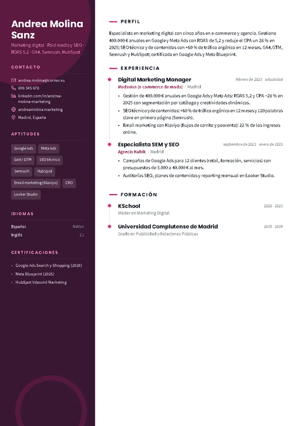 Ejemplo de currículum de marketing digital con la plantilla Aurora